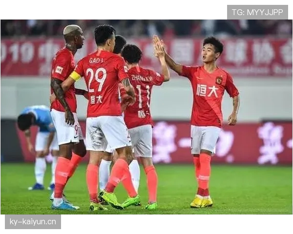 冠军俱乐部关键比赛：完成逆转赢得关键胜利